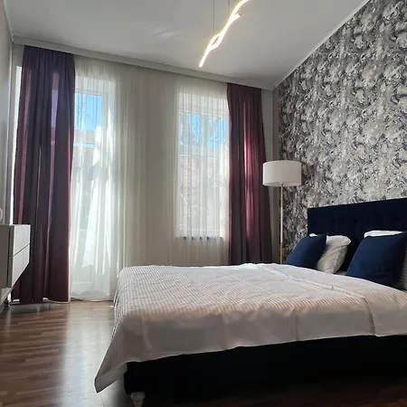 Urban Waves With 2 Bedrooms And Terace Apartmán Constanţa