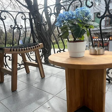 Urban Waves With Balcony And Terrace Apartman *