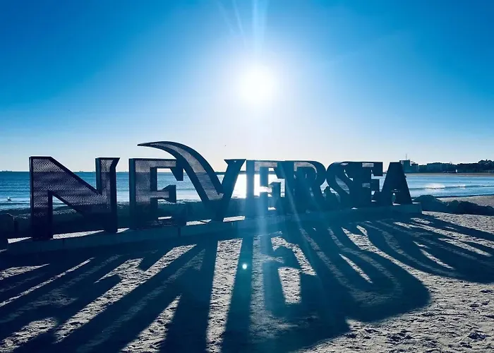 Urban Waves With 2 Bedrooms And Terace * Constanta